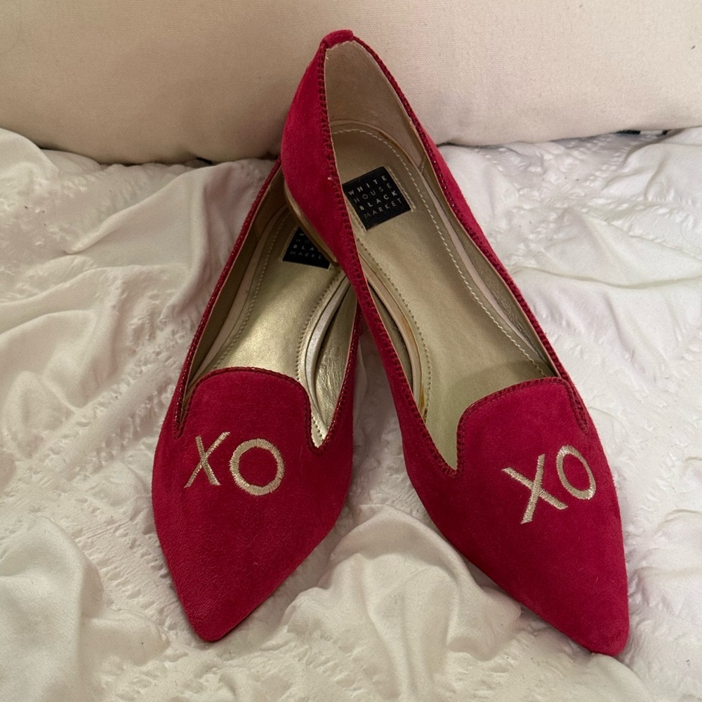 White House Black Market shoes ( Size 7 )